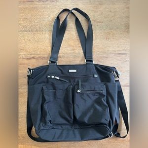 Baggallini “Any Day” Tote with RFID phone wristlet, black